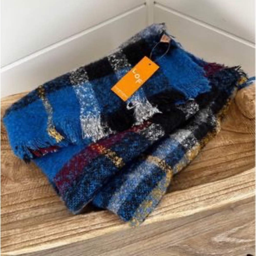 Love of Fashion Blue Checker Plaid Blanket Scarf